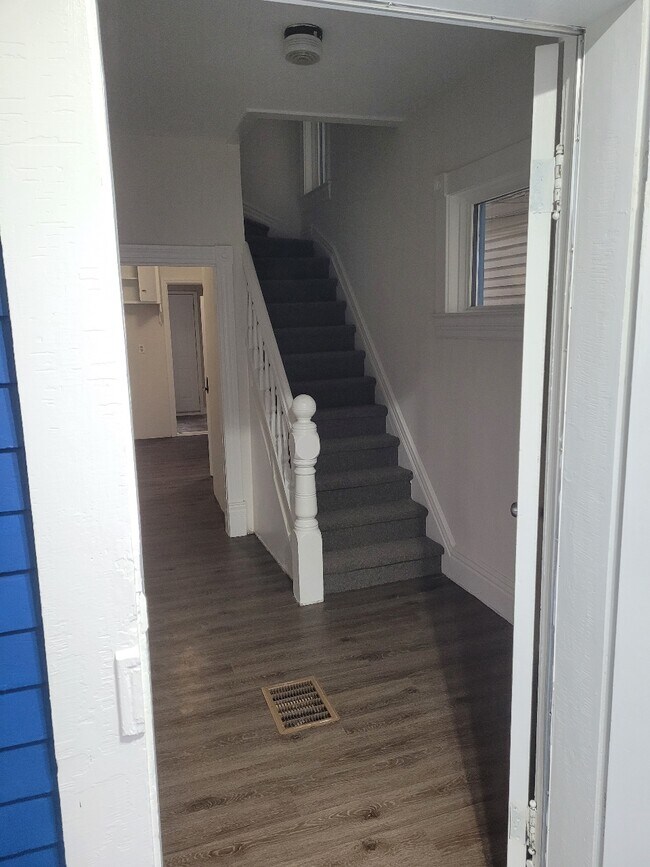 1147 Ingersoll St in Winnipeg, MB - Building Photo - Building Photo