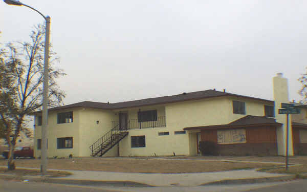 2030 E 19th St in San Bernardino, CA - Building Photo