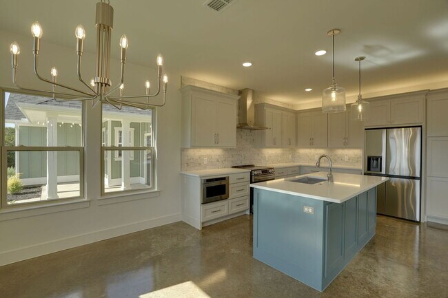 300 Red Bird Dr in Springtown, TX - Building Photo - Building Photo