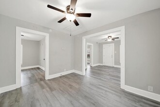 716 Lucas St in Rock Hill, SC - Foto de edificio - Building Photo