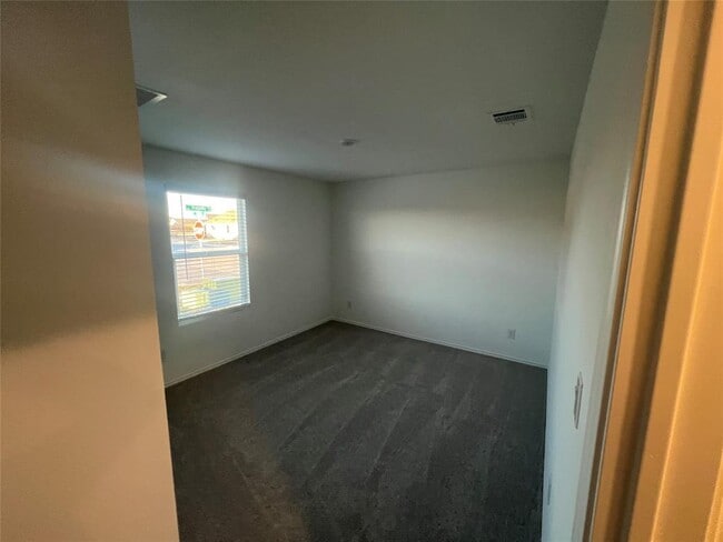 400 Park Ave in Hutto, TX - Building Photo - Building Photo