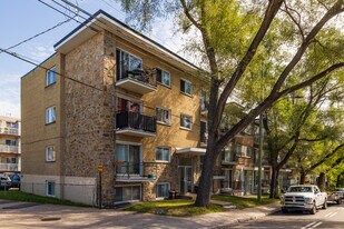 5145 Saint-Michel Boul in Montréal, QC - Building Photo