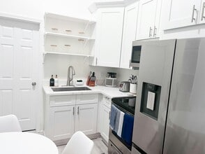 2425 Freret St in New Orleans, LA - Building Photo - Building Photo