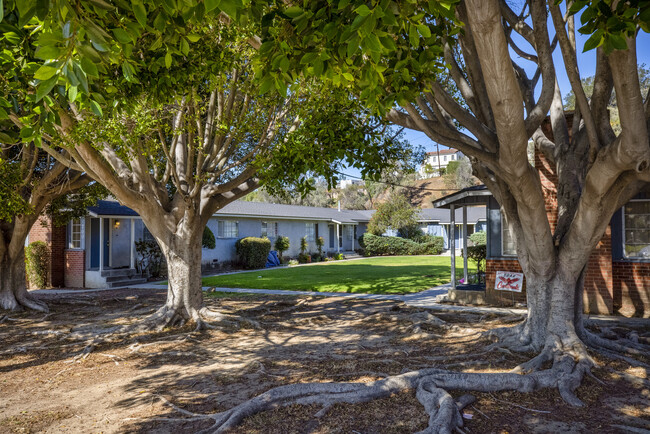 700 Ojai Rd in Santa Paula, CA - Building Photo - Building Photo