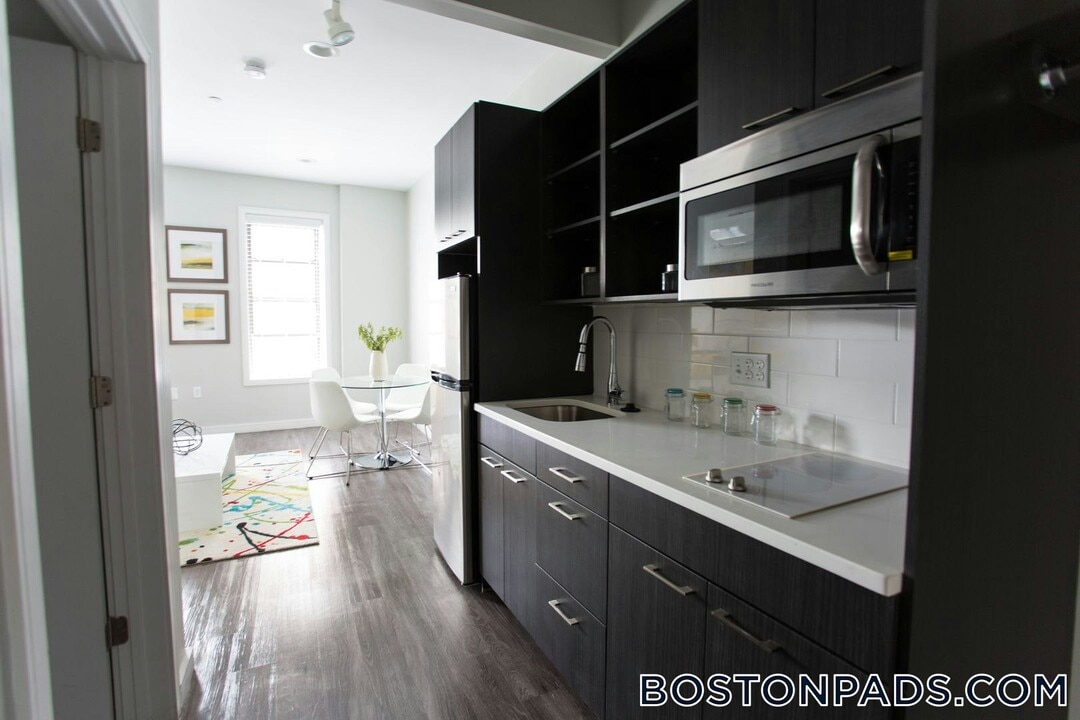 50 Franklin St in Worcester, MA - Building Photo