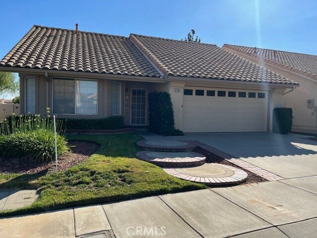 property at 991 Riviera Ave