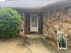 1706 Princeton Dr in Arlington, TX - Building Photo - Building Photo