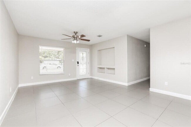 7733 Range Dr in Orlando, FL - Building Photo - Building Photo