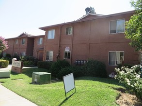 Quail Oaks Apartments in Yuba City, CA - Building Photo - Building Photo