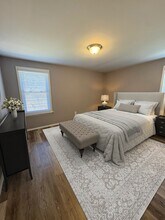 Colonial Court Apartments in Buffalo, NY - Foto de edificio - Building Photo