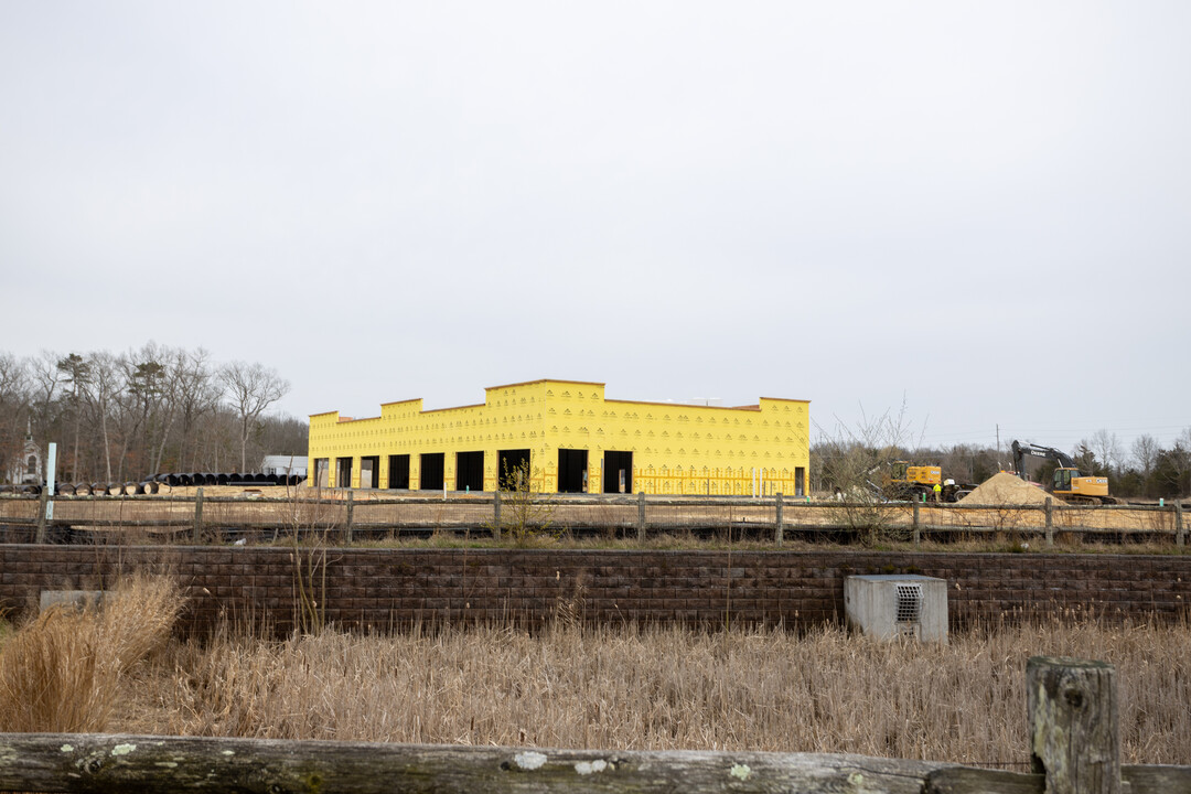 Route 30 & Jimmie Leeds Rd in Galloway Township, NJ - Foto de edificio