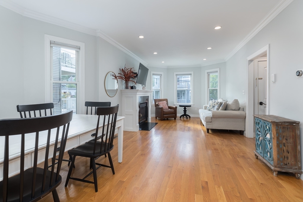 18 Fairbanks St in Boston, MA - Building Photo