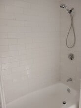 755 Webster St in Marshfield, MA - Foto de edificio - Building Photo