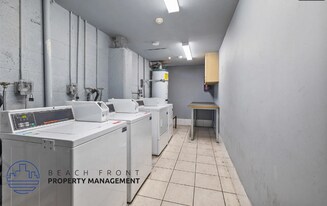 14740 Erwin St in Los Angeles, CA - Building Photo