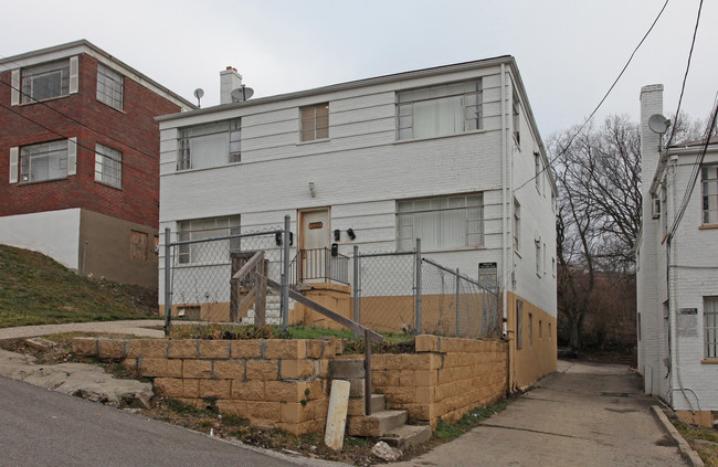 3174 Saffer St in Cincinnati, OH - Foto de edificio - Building Photo