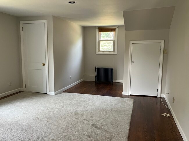 126 Clover Hill St, Unit Second Floor Apartment