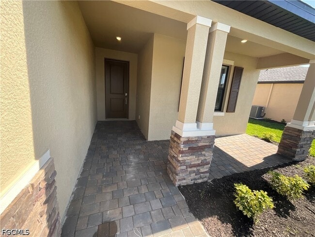 14570 Palamos Cir in Ft. Myers, FL - Building Photo - Building Photo