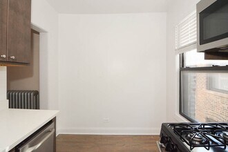 2641 N Spaulding Ave in Chicago, IL - Building Photo - Building Photo