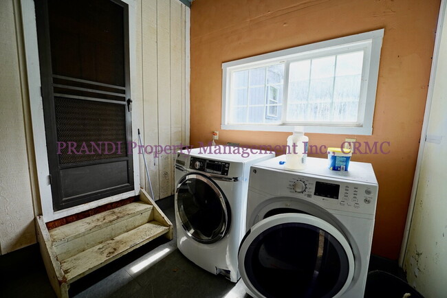 10 Park St in Woodacre, CA - Building Photo - Building Photo