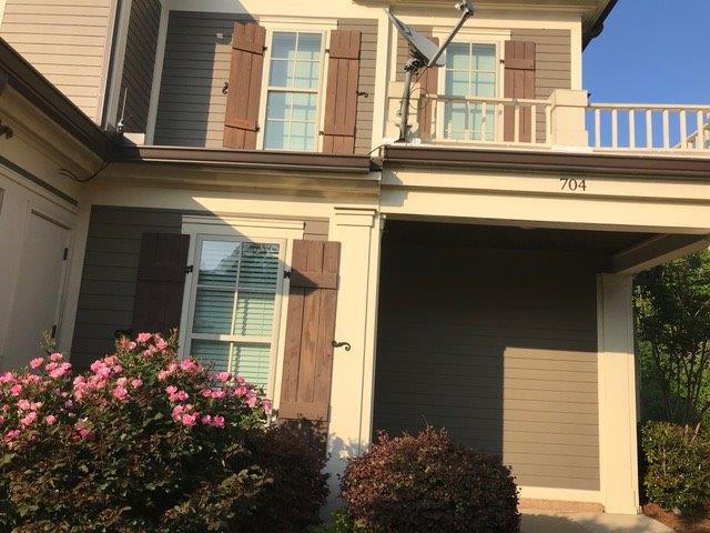 property at 1100 Augusta Dr