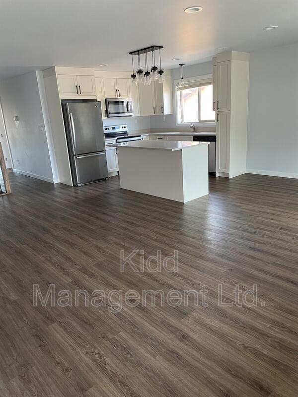 6285 Monterey Rd in Prince George, BC - Building Photo - Building Photo