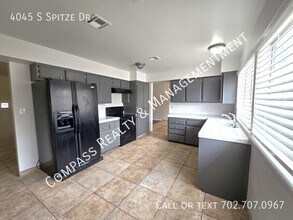 4045 S Spitze Dr in Las Vegas, NV - Building Photo - Building Photo