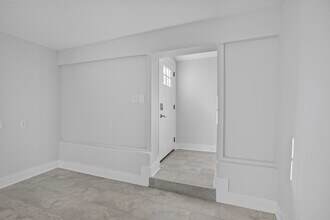 430 Lawton Ave, Unit A in Savannah, GA - Building Photo - Building Photo