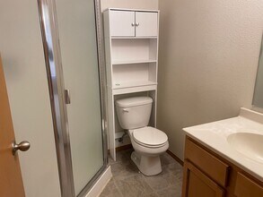 1209 W Franklin St in Moses Lake, WA - Building Photo - Building Photo