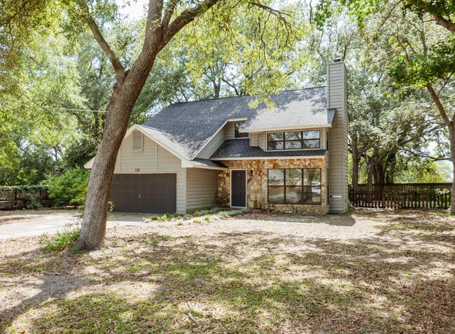 118 Kipling Dr in Crestview, FL - Building Photo - Building Photo