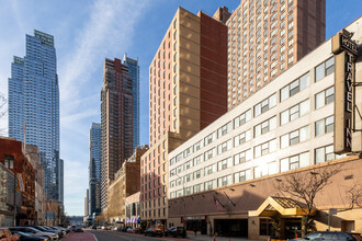 519 West 42nd Street in New York, NY - Building Photo - Building Photo