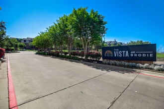 The Vista on Brodie in Austin, TX - Building Photo - Building Photo