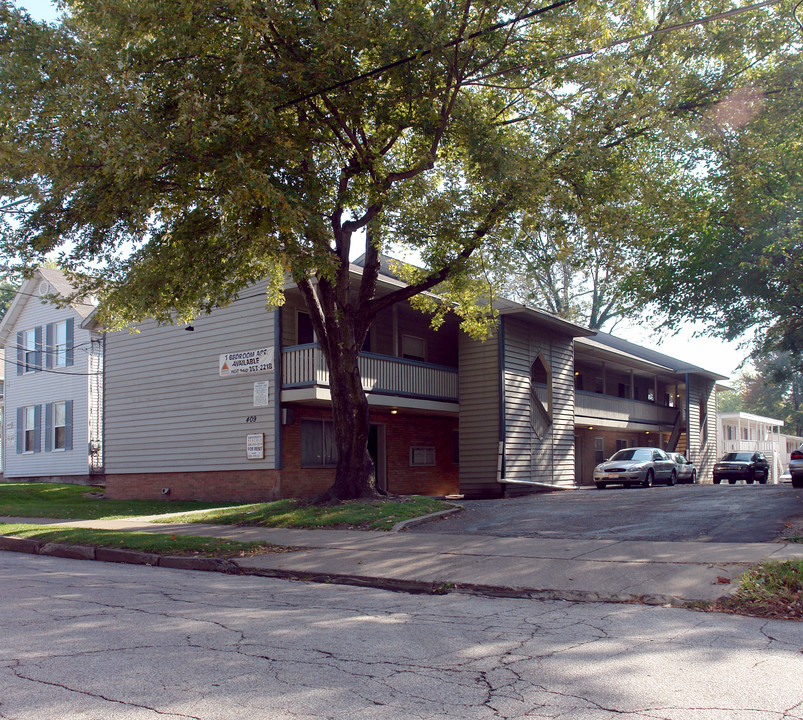 409 Sherman St in Akron, OH - Building Photo