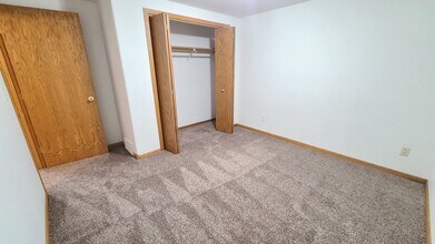 1619 51st St S in Fargo, ND - Building Photo - Building Photo