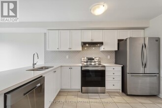 148 Esther Cres in Thorold, ON - Building Photo - Building Photo