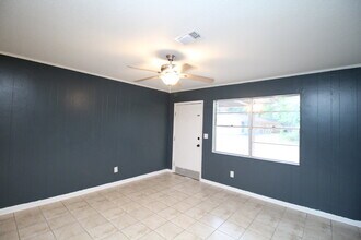 6618 Applegate St in Milton, FL - Foto de edificio - Building Photo