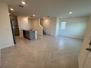 428 Preston Cv Dr-Unit -428 Preston Cove Dr, St Cloud, FL 34771 in St. Cloud, FL - Building Photo - Building Photo