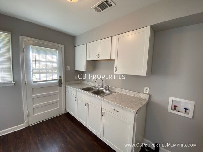 1190 Inman Cove in Memphis, TN - Building Photo - Building Photo