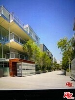 4080 Glencoe Ave in Marina Del Rey, CA - Building Photo