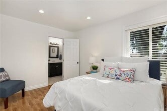 17751 La Rosa Ln in Fountain Valley, CA - Building Photo - Building Photo