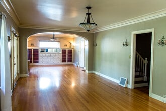 850 W 11th Ave in Eugene, OR - Foto de edificio - Building Photo