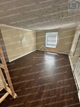 615 Neelys Bend Rd in Nashville, TN - Building Photo - Building Photo
