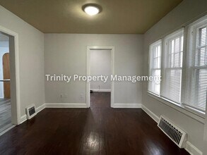 407 Maryland Ave in Nutter Fort, WV - Building Photo - Building Photo