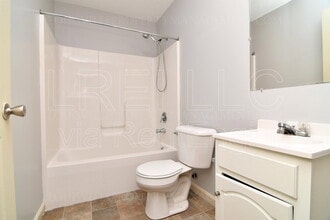 304 Keeneland Dr in Elizabethtown, KY - Building Photo - Building Photo