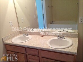 6494 Snow Bird Ln in Douglasville, GA - Building Photo - Building Photo