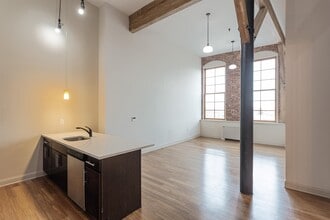 154 Ave E in Bayonne, NJ - Building Photo - Building Photo