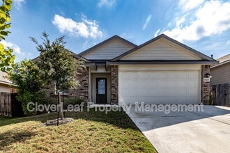 6828 Kingsley Edge in San Antonio, TX - Foto de edificio - Building Photo