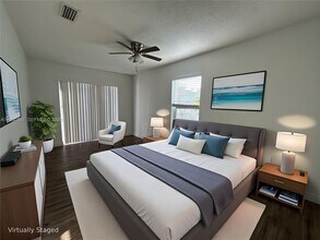 5884 S 38th St in Greenacres, FL - Building Photo - Building Photo