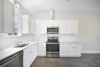 500 Harmon Hills Cove in Dripping Springs, TX - Building Photo - Building Photo