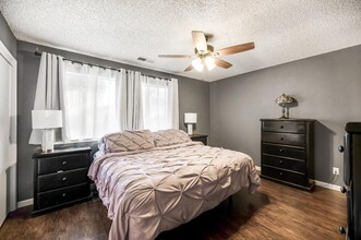4031 W San Bruno Ave in Fresno, CA - Building Photo - Building Photo