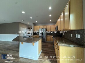 4431 S 220th St in Kent, WA - Building Photo - Building Photo